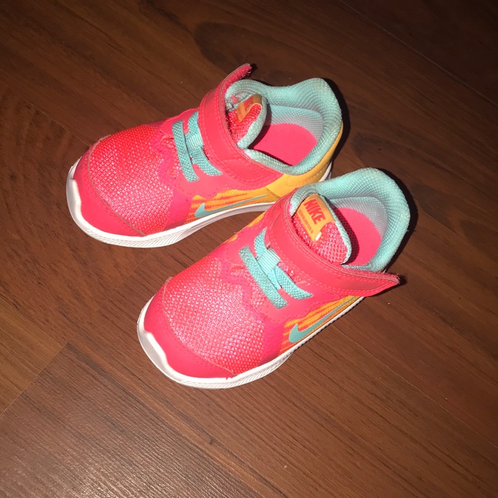 Toddler girl Nike shoes